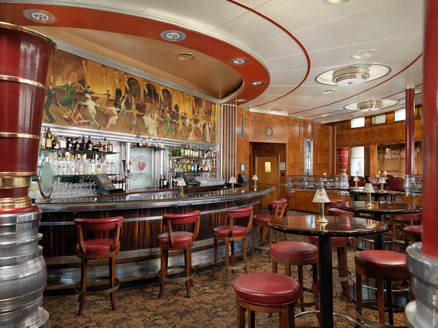2010_TCP_QM_ObservationBar_Base_TreyClark.jpg